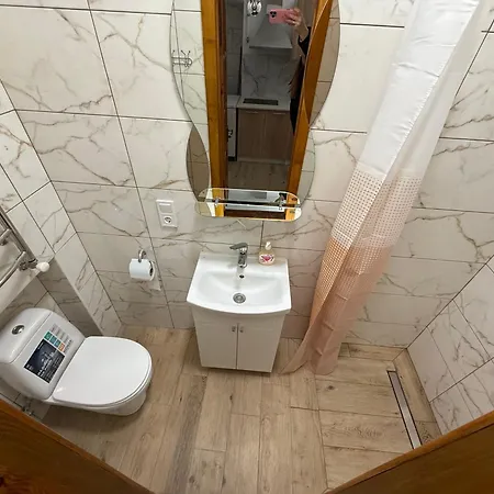 公寓 Family House *